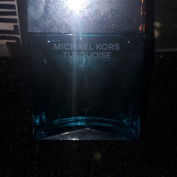 Michael kors womens - Picture 2 of 3